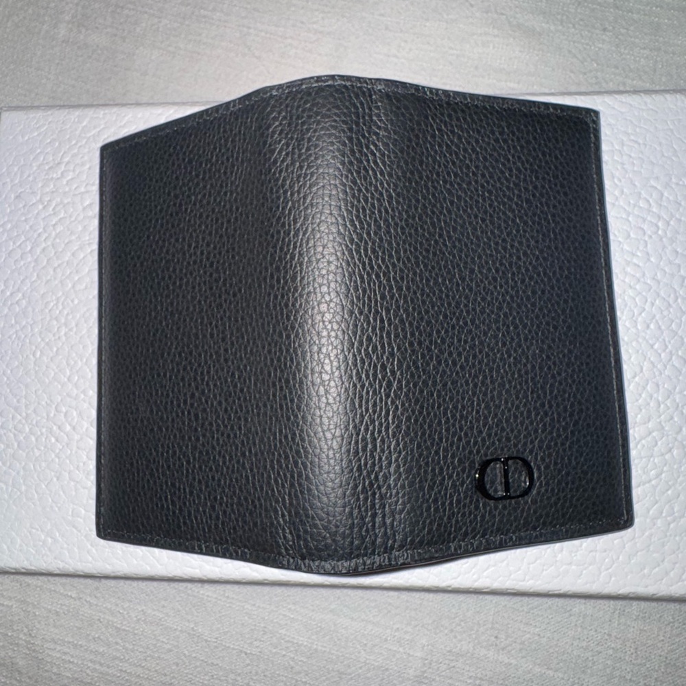 Dior CD Icon Vertical Bifold Card Holder - Picture 6 of 6